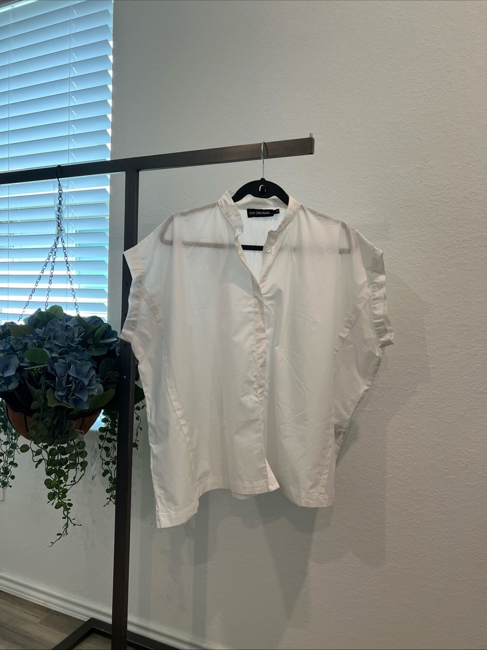 A New Day White Cap-Sleeve Button Front Blouse